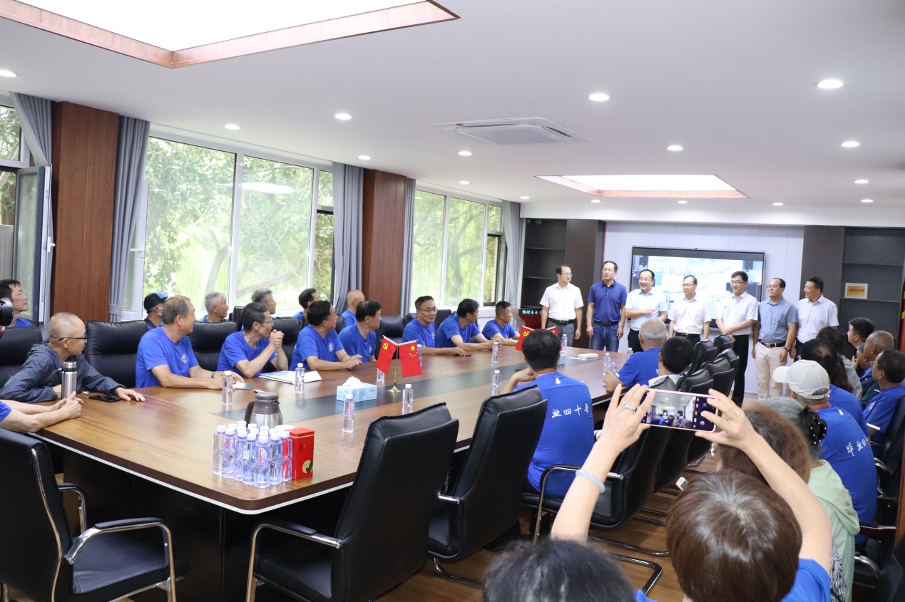 说明: C:\Users\Administrator\Desktop\2022.8.19员工返校照片\IMG_5293.JPG